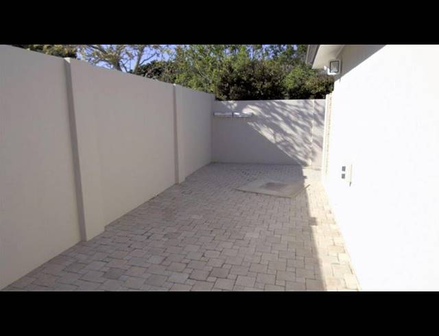5 BEDROOM HOUSE FOR SALE IN PLETTENBERG BAY